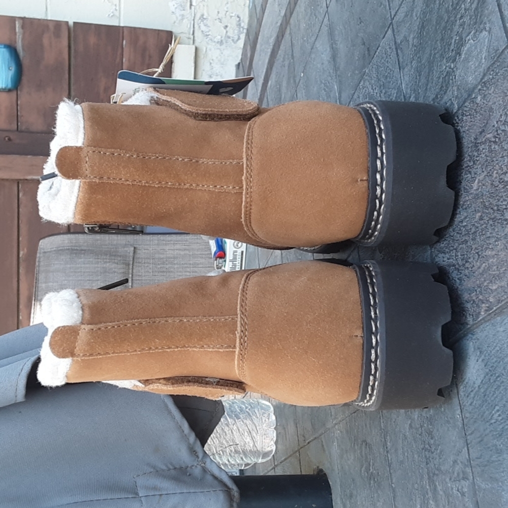 EARTH ANKLE BOOTIES NWT - Picture 3 of 9